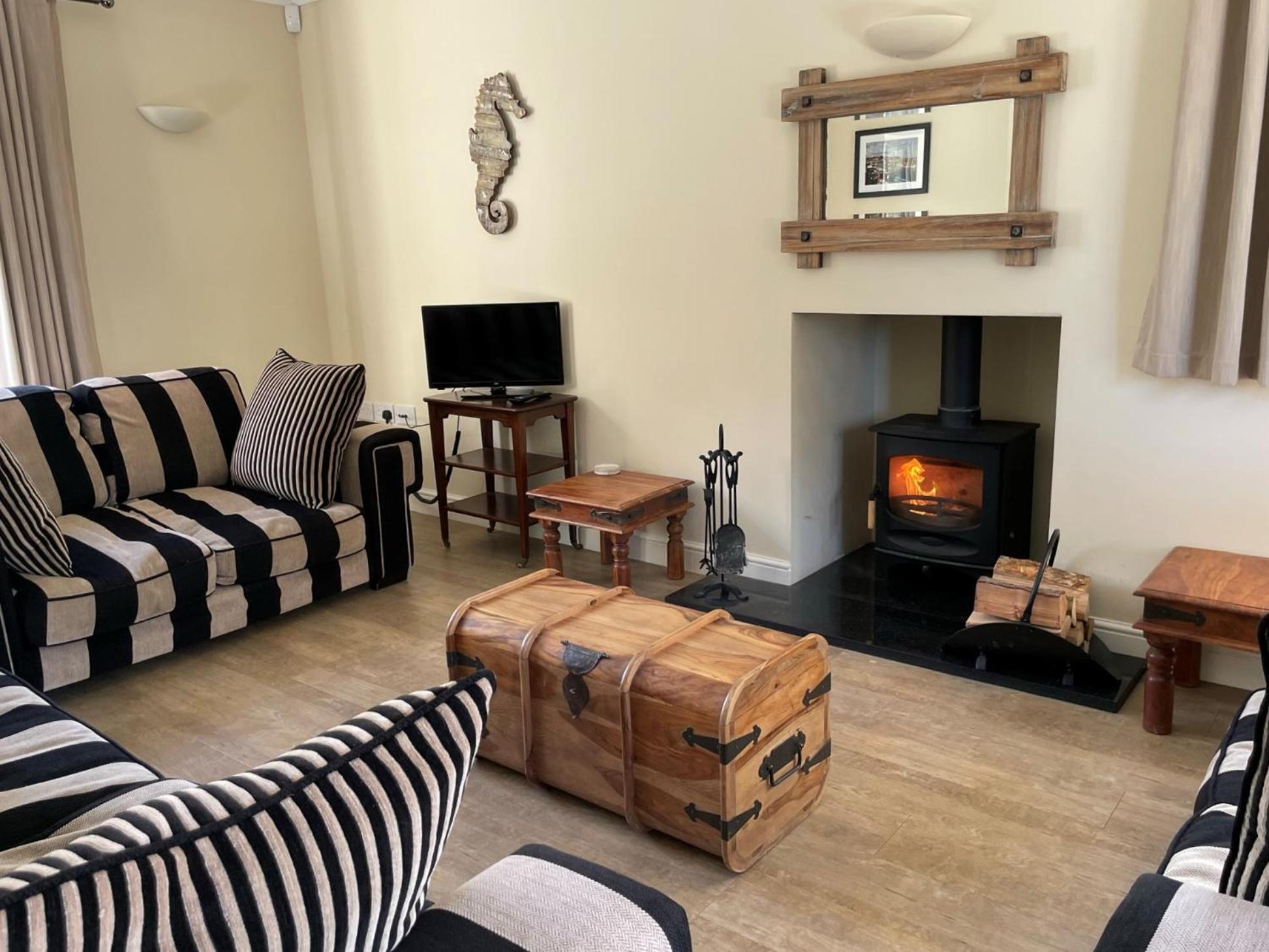 Saltkettle In Blakeney, Sleeping 12 In 5 Bedrooms Blakeney  Bagian luar foto